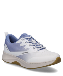 Esta zapatilla en combinación de azul cuenta con un sistema de cordones y está hecha de un material de alta calidad y transpirable. Destaca su diseño contrastante con una combinación de colores blanca y azul así como un perfil de suela robusto y antidesliz