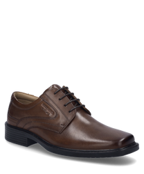 Der Halbschuh in der Farbe Cognac besteht aus glattem hochwertigem Leder und hat eine klassische Schnürung. Er zeichnet sich durch eine dezente Naht und eine robuste schwarze Sohle aus.