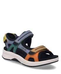 Die Sandale ist multicolor mit einem Klettverschluss. Sie besteht aus verschiedenen Farbtönen und bietet einen sportlichen und bequemen Look.