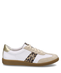 La sneaker in beige-multicolore presenta un design elegante con lacci e dettagli in camoscio. Caratteristiche speciali sono la striscia con motivo leopardato sul lato e la copertura dorata sul tallone.