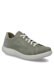 De sneaker in de kleur riet is gemaakt van zacht suède en heeft een witte vetersluiting. De schoen heeft een eenvoudige elegante uitstraling met een platte witte zool.