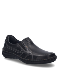 Mocasines negros de cuero liso con elástico para poner y quitar fácilmente. El zapato tiene un discreto adorno de costura y una punta redondeada que le da un aspecto clásico.
