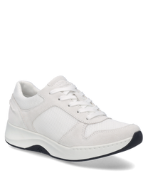 Sneaker bianchi con lacci realizzati in un mix di materiale liscio e strutturato. La scarpa si distingue per una suola leggermente rialzata e un design semplice e moderno.