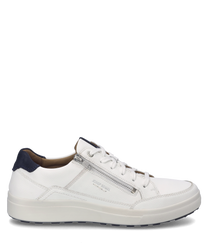 Baskets blanches avec des détails bleu marine fabriquées en cuir lisse. La chaussure dispose d'un laçage et d'une fermeture éclair latérale pour un enfilage facile.