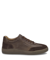 La scarpa in colore Moro è realizzata in pelle di alta qualità e presenta una chiusura con lacci. Caratteristiche particolari sono i dettagli in suede a contrasto sul tallone e sui lati.