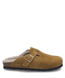 Le sabot de couleur camel est en daim doux et est doté d'une boucle comme fermeture. La doublure en fourrure offre un confort et une chaleur supplémentaires.