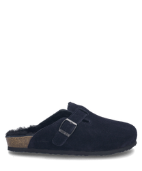 De klomp in de kleur Ocean valt op door het zachte materiaal en een praktische gesp als sluiting. De schoen combineert comfort met stijl en is ideaal voor dagelijks gebruik.