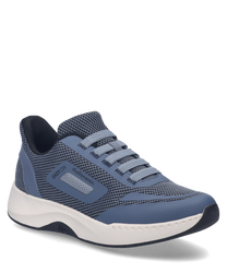 La sneaker in combinazione di jeans è realizzata in materiale mesh traspirante e presenta una comoda chiusura con elastico in gomma. La progettazione bicolore in blu e bianco le conferisce un aspetto sportivo.