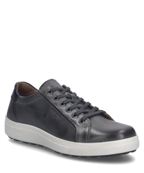 Ce sneaker en combinaison titane présente un laçage classique et est fabriqué en cuir gris de haute qualité. La chaussure a une semelle blanche et des détails de couture discrets qui lui confèrent un look moderne.