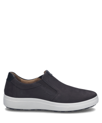 La sneaker est fabriquée en matériau lisse gris foncé et dispose d'une fermeture à élastique texturée blanche. La semelle est également blanche et offre un look moderne et contrasté.