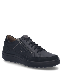 De sneaker in zwart-combinatie is gemaakt van hoogwaardig leer en heeft een vetersluiting en een zijrits. De robuuste zool en het subtiele merkembleem aan de zijkant completeren het elegante ontwerp.