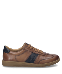 De sneaker in camel-kombi-kleur is gemaakt van hoogwaardig leer en heeft een lichtbruine vetersluiting. De schoen heeft een donkerblauwe accent op de hiel en een antislip rubberen zool.