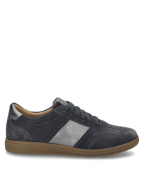 The sneaker in granite combination features a classic lacing system and is made from high-quality dark gray material. Special features include contrasting side stripes and a sturdy light brown sole.