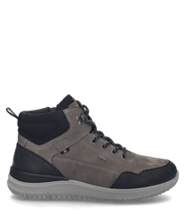Dieser Sneaker in grau-kombi verfügt über eine robuste Schnürung und ist aus einem widerstandsfähigen Materialmix gefertigt. Der Schuh weist markante schwarze Akzente und eine verstärkte Fersenkappe auf die für zusätzlichen Halt sorgen.