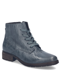 Questa stivaletti blu ciano è realizzata in pelle di alta qualità e presenta una chiusura con lacci per una vestibilità personalizzata. La scarpa ha un tacco stabile in legno e una discreta stampa del logo sul lato esterno.