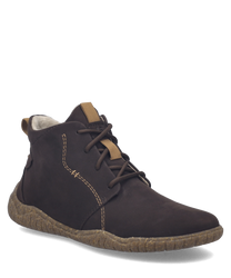 Botines de cuero marrón con cordones diseñados para un ajuste cómodo. La suela antideslizante y las costuras visibles añaden un toque de estilo y durabilidad.