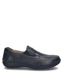 Scarpa bassa in pelle nera con finiture eleganti. Dotata di una pratica fascia elastica per una calzata comoda e sicura.