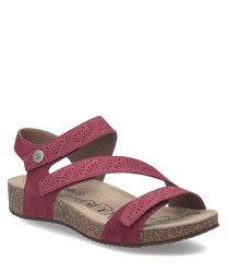 Roze sandaal met klittenbandsluiting. Gemaakt van leer met een kurken zool voor comfort. Het geperforeerde ontwerp op de bandjes voegt een stijlvol detail toe.