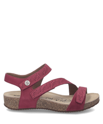 Roze sandaal met klittenbandsluiting. Gemaakt van leer met een kurken zool voor comfort. Het geperforeerde ontwerp op de bandjes voegt een stijlvol detail toe.