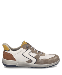 Baskets en cuir blanc et daim beige avec laçage. Détails jaunes et marron ajoutent une touche de couleur.