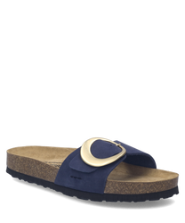 Sandalias de color azul marino con una hebilla grande dorada. La suela es de corcho con una plantilla beige ofreciendo comodidad y estilo.