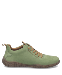 Grüner Halbschuh aus Leder mit brauner Schnürung und robuster Sohle. Der Schuh hat eine glatte Oberfläche und eine Lasche an der Ferse für einfaches Anziehen.