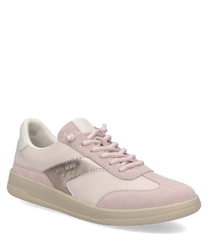 Baskets en cuir rose avec laçage. Design élégant avec une semelle beige et des détails en cuir texturé.