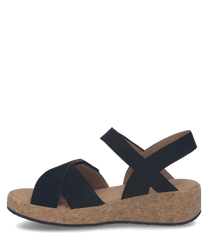Zwarte sandaal met klittenbandsluiting en kurken zool. Het materiaal is zacht en comfortabel ideaal voor dagelijks gebruik.