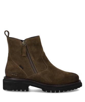 Braune Stiefelette aus Wildleder mit seitlichem Reißverschluss. Der Schuh hat eine robuste Sohle für besseren Halt.