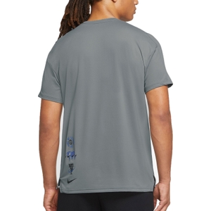 NIKE Herren T-Shirt Sportshirt Laufshirt Entertainment Trainings-T-Shirt Dri-FIT - Bild 2 NIKE Herren T-Shirt Sportshirt Laufshirt Entertainment Trainings-T-Shirt Dri-FIT - Bild 2