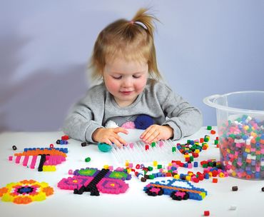 Playbox Bügelperlen XL 5000 St. 14 Farben, Mehrfarbig 