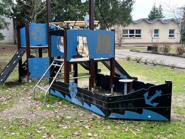 Großes Spielschiff 