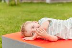 51059-Huepfkissen-outdoor-mit-Kinder--7-.jpg