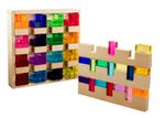 33009-baukasten-holz-Mit-acrylquader-szene.jpg