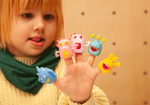 70111-fingerpuepchen-Monster-mit-Kind.png