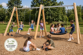 Schaukelkombination aus Robinie  mit 2 Schaukelbrettern und einer Nestschaukel für bis zu 9 Kinder