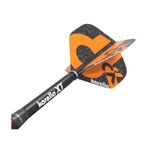 Karella Flights Daniel Klose Black-Orange Edition – Flight montiert am Karella-XT-Shaft, so sitzt er am Dart