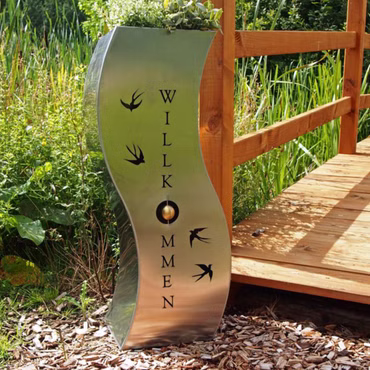 Garden Pleasure Pflanzsäule SCHWALBE Edelstahl geschwungen mit Schriftzug - Bepflanzen und dekorieren