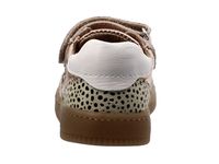 Fesca Barefoot