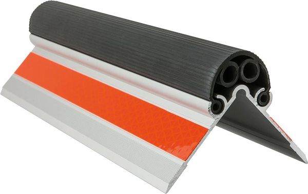 lag1105078.jpg Mauerkantenschutz MS60 z. schrauben Alu ge/sw, Br60 x H60 x L1000