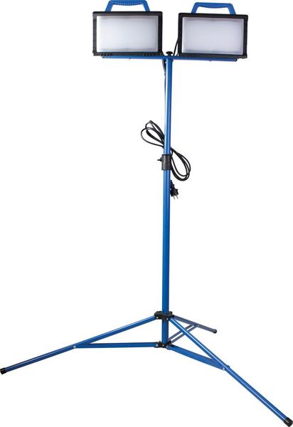 LED Strahler mit Stativ, 2 x 30W, IP 54