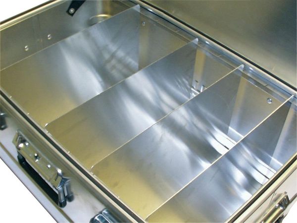 pim114902.jpg Trennwand-Set für Aluminiumboxen Alutec