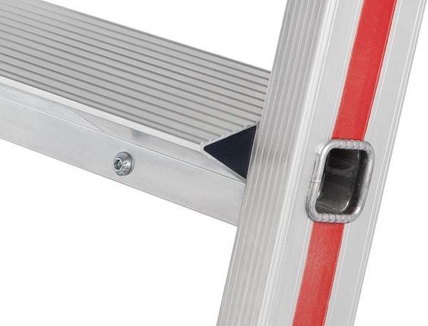 bgk107218.jpg Aufsetzstufe 285mm für Sprossenleitern