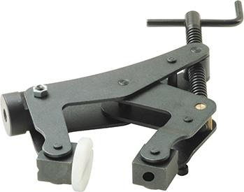 pre120410.jpg Schraubklemme 75mm M8 innen mit Kunststoff- Schutz IBT