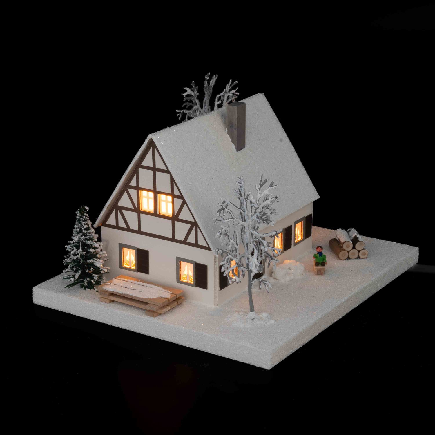 Erzgebirgisches Lichterhaus Erzgebirgshaus mit Fachwerk klei