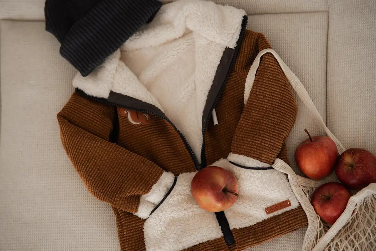 Cordjacke mit kuscheligem Teddyfutter, genäht aus Cordstoff