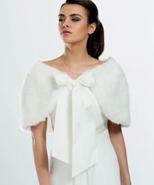 Brautbolero Cape Pelzoptik