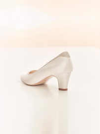 Avalia-Brautschuhe-Mandy_3.jpg