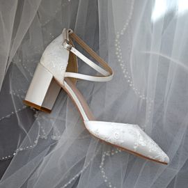 Brautschuhe Maisie Spitze