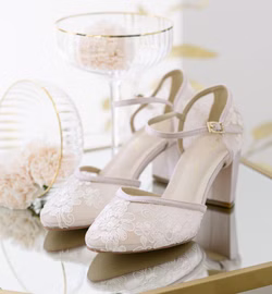 Brautschuhe-Marisol-I-Blush-I-by-G--Westerleigh_3.jpg
